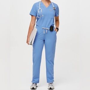 Ceil Blue Figs Scrub Set